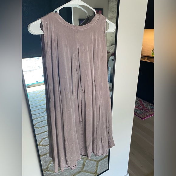 Light Mauve Flowy Dress Size Small - Picture 5 of 5